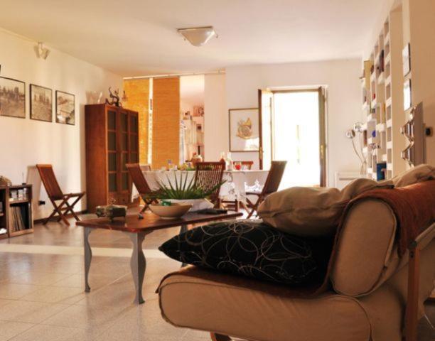 Lanita B&B Cabras Ngoại thất bức ảnh