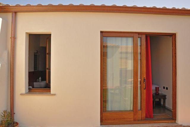 Lanita B&B Cabras Ngoại thất bức ảnh