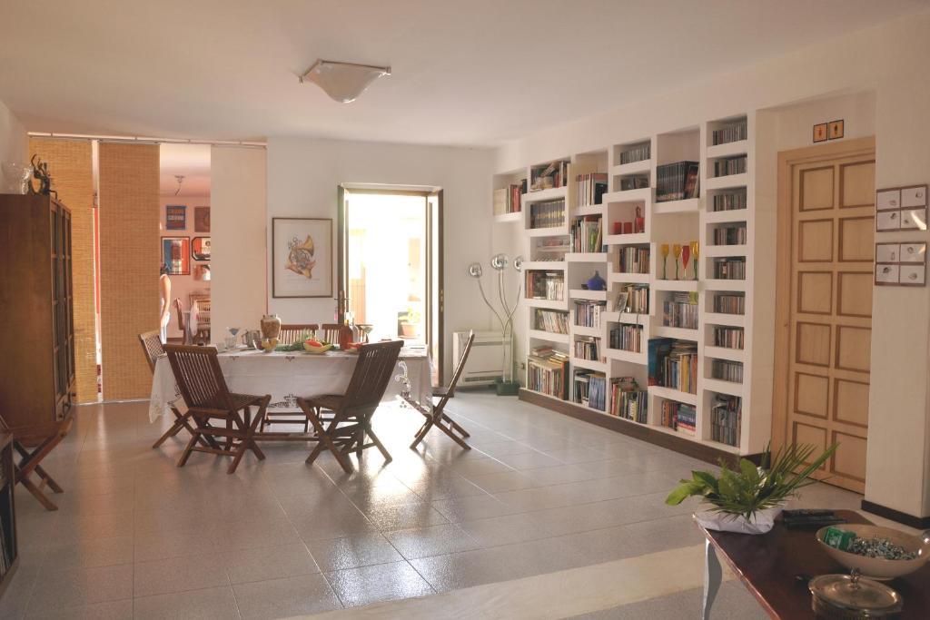Lanita B&B Cabras Ngoại thất bức ảnh